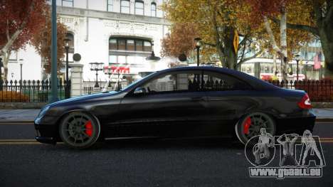 Mercedes-Benz CLK55 AMG Fezinotub pour GTA 4