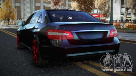 Mercedes-Benz E63 AMG Lufquxis pour GTA 4