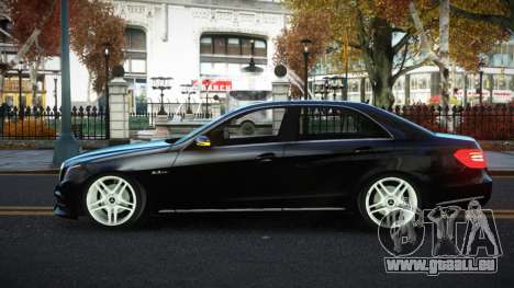 Mercedes-Benz E63 AMG Qanyid pour GTA 4
