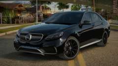 Mercedes-Benz E63 AMG Dofiaen
