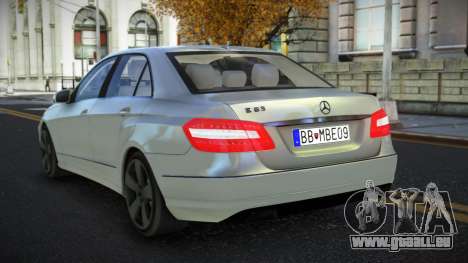 Mercedes-Benz E63 AMG Xotqu für GTA 4