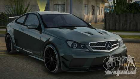 Mercedes-Benz C63 AMG Llderdan pour GTA San Andreas