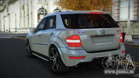 Mercedes-Benz ML63 AMG Yalhec für GTA 4