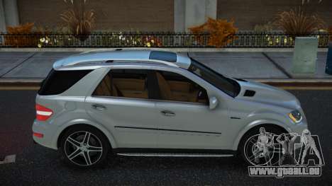 Mercedes-Benz ML63 AMG Yalhec für GTA 4