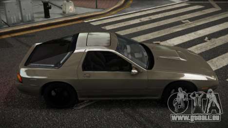 Mazda RX-7 Itug pour GTA 4