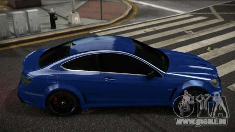 Mercedes-Benz C63 AMG Zugu pour GTA 4