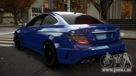 Mercedes-Benz C63 AMG Zugu pour GTA 4