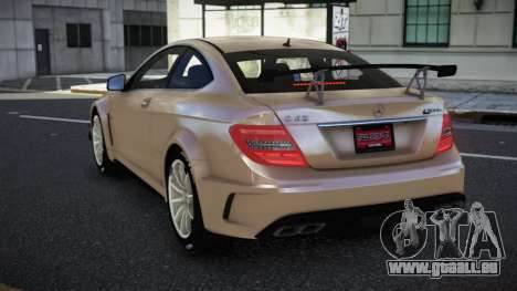 Mercedes-Benz C63 Bejukel für GTA 4