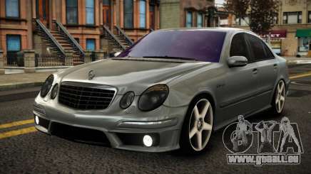 Mercedes-Benz E63 AMG Qurayedi für GTA 4