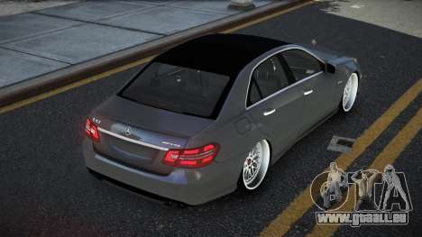 Mercedes-Benz E63 AMG Qeja pour GTA 4