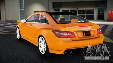 Mercedes-Benz E500 Tanur pour GTA 4