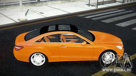 Mercedes-Benz E500 Tanur pour GTA 4