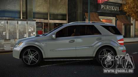Mercedes-Benz ML63 AMG Mapihifi pour GTA 4