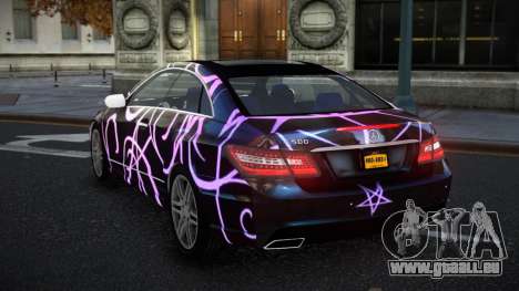 Mercedes-Benz E500 Mazorin S9 pour GTA 4