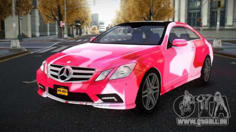 Mercedes-Benz E500 Mazorin S4 pour GTA 4