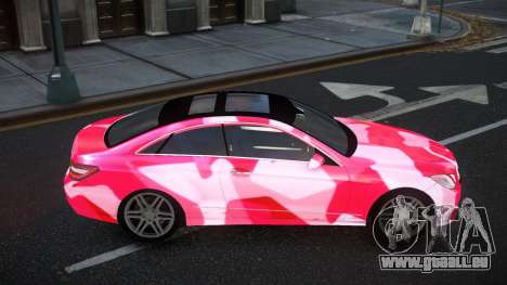 Mercedes-Benz E500 Mazorin S4 pour GTA 4