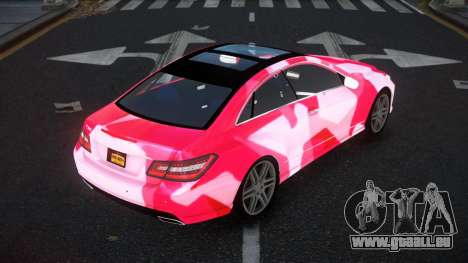 Mercedes-Benz E500 Mazorin S4 pour GTA 4