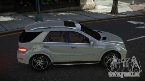 Mercedes-Benz ML63 AMG Mapihifi pour GTA 4
