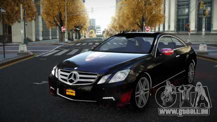 Mercedes-Benz E500 Mazorin S10 pour GTA 4