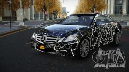 Mercedes-Benz E500 Mazorin S5 pour GTA 4