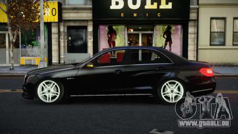 Mercedes-Benz E63 AMG Wuibe pour GTA 4