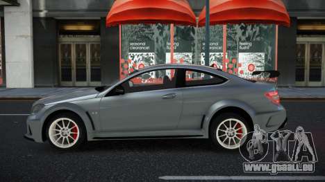 Mercedes-Benz C63 AMG Owan für GTA 4