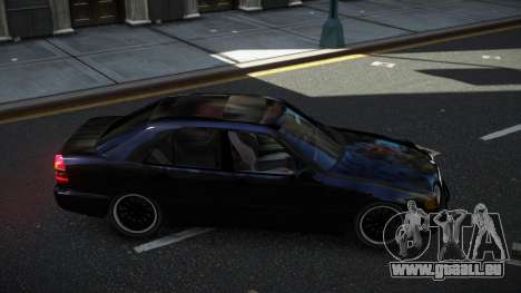 Mercedes-Benz C180 Ruru pour GTA 4