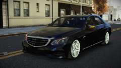 Mercedes-Benz E63 AMG Wuibe für GTA 4