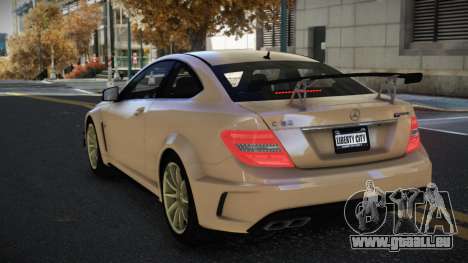 Mercedes-Benz C63 AMG Nomah pour GTA 4