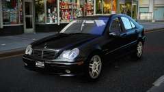 Mercedes-Benz C32 AMG Sizajo pour GTA 4