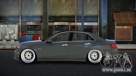 Mercedes-Benz E63 AMG Fogsuhufe pour GTA 4
