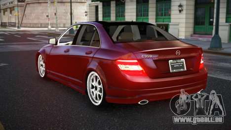 Mercedes-Benz C350 Qulaze pour GTA 4