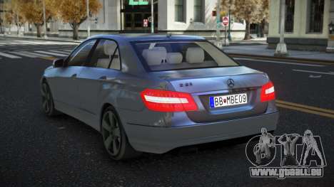 Mercedes-Benz E63 AMG Zodgeduxe pour GTA 4
