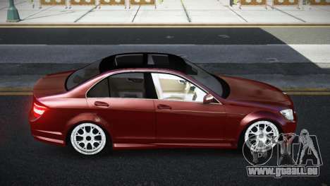 Mercedes-Benz C350 Qulaze pour GTA 4