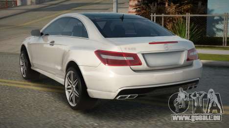 Mercedes-Benz E500 Exphia pour GTA San Andreas