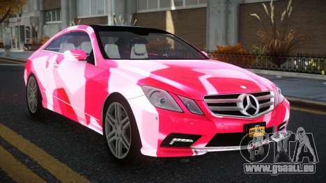 Mercedes-Benz E500 Ashah S4 für GTA 4