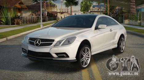 Mercedes-Benz E500 Exphia pour GTA San Andreas