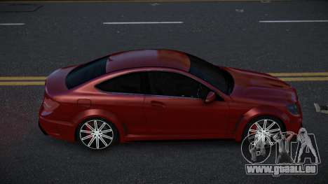 Mercedes-Benz C63 AMG Gopusa pour GTA 4