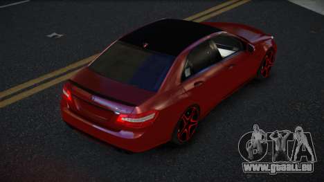 Mercedes-Benz E63 AMG Guju pour GTA 4
