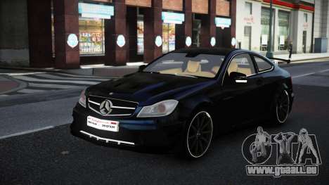 Mercedes-Benz C63 AMG Zogsixaqu pour GTA 4