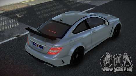 Mercedes-Benz C63 AMG Luepo pour GTA 4