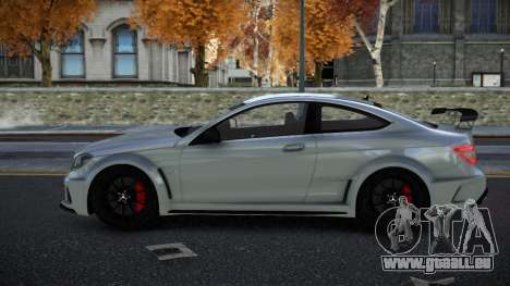 Mercedes-Benz C63 AMG Luepo pour GTA 4