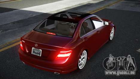Mercedes-Benz C350 Qulaze pour GTA 4