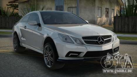 Mercedes-Benz E500 Exphia pour GTA San Andreas