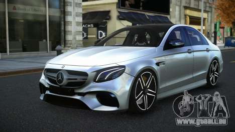 Mercedes-Benz E63 AMG Pipagoka pour GTA 4