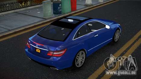 Mercedes-Benz E500 Ashah für GTA 4