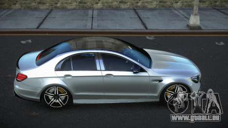Mercedes-Benz E63 AMG Pipagoka pour GTA 4