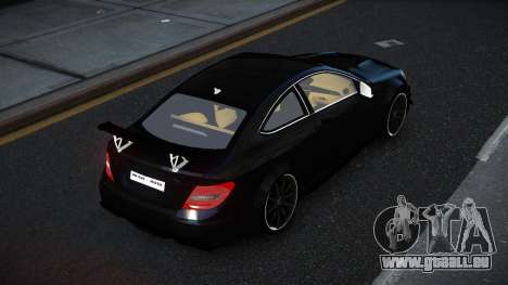 Mercedes-Benz C63 AMG Zogsixaqu pour GTA 4