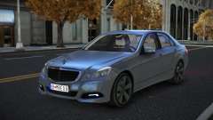 Mercedes-Benz E63 AMG Zodgeduxe