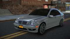 Mercedes-Benz C32 AMG Yufazaf pour GTA 4